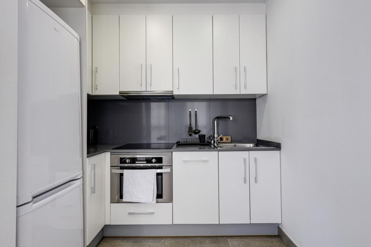 Urban Flats Vallirana Barcelona Exterior foto