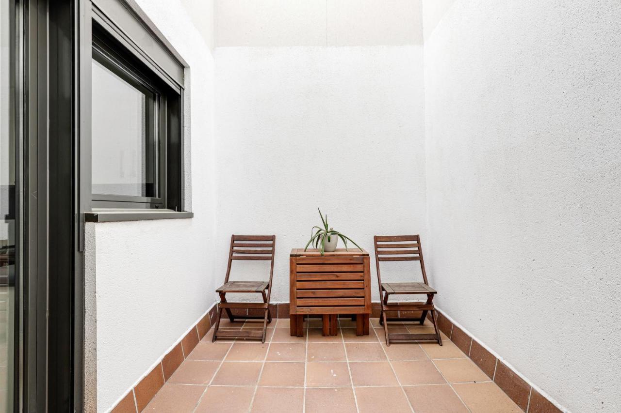 Urban Flats Vallirana Barcelona Exterior foto