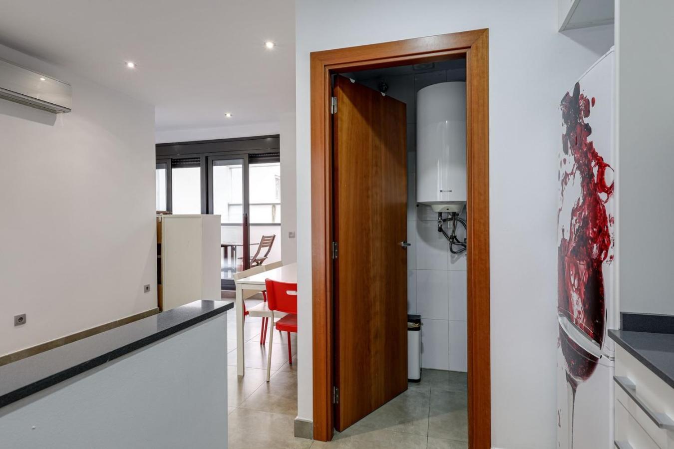 Urban Flats Vallirana Barcelona Exterior foto